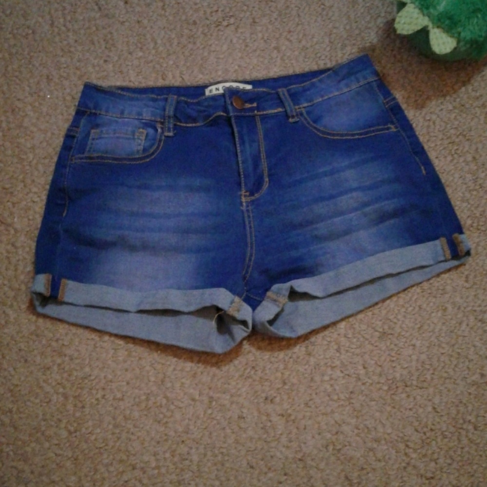 rolled cuff shorts